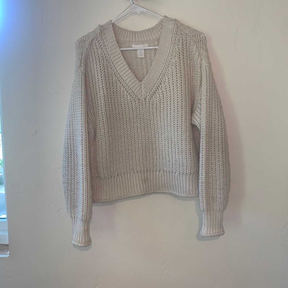 White H&M sweater